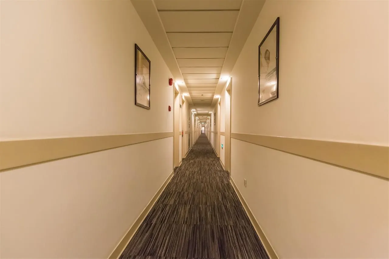 Jinjiang Inn Shanghai Caohejing Xingzhong Road Railway Station Hotel