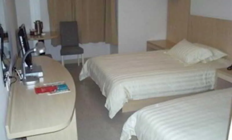 Jinjiang Inn Shanghai Caohejing Xingzhong Road Railway Station Hotel