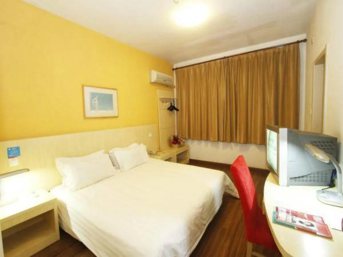 Jinjiang Inn Shanghai Caohejing Xingzhong Road Railway Station Hotel