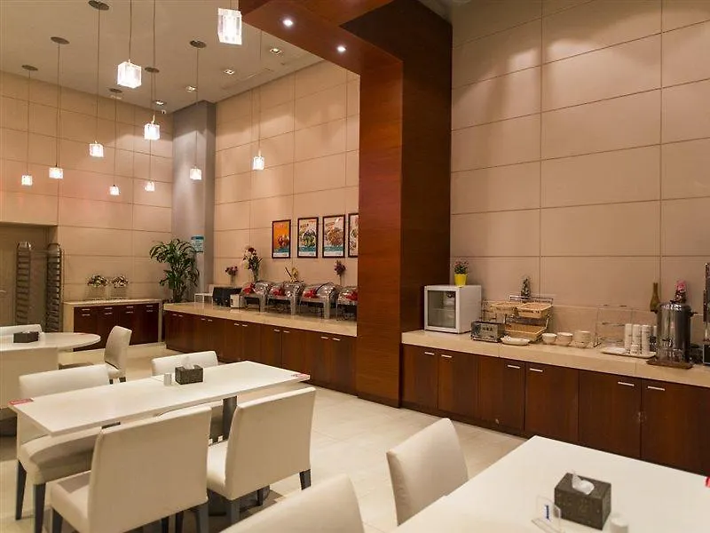Jinjiang Inn Shanghai Caohejing Xingzhong Road Railway Station Hotel